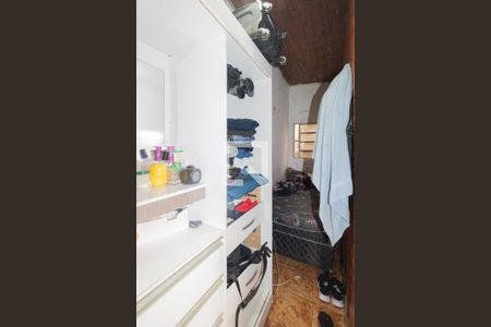 Quarto 2 de casa de condomínio para alugar com 2 quartos, 39m² em Parque Roseira, Carapicuíba