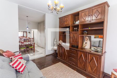 Sala de casa à venda com 7 quartos, 600m² em Santa Cruz, Belo Horizonte