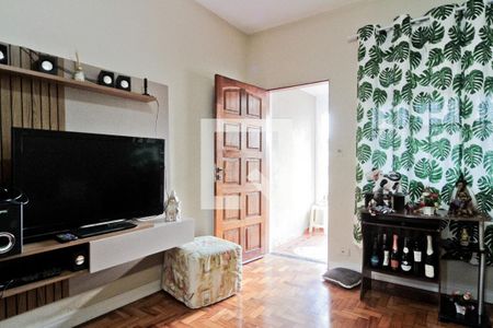Sala de casa à venda com 6 quartos, 100m² em Vila Mangalot, São Paulo