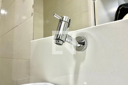 Banheiro de kitnet/studio à venda com 1 quarto, 18m² em Jardim Oriental, São Paulo