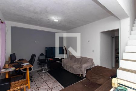 Sala de casa para alugar com 2 quartos, 200m² em Conjunto Habitacional Jova Rural, São Paulo