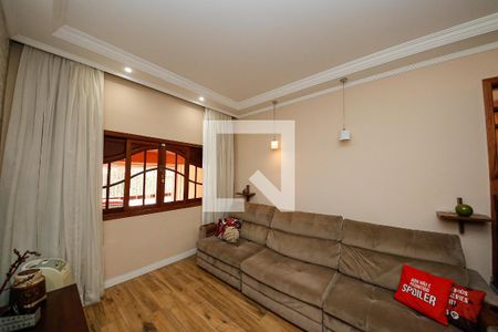 Sala de estar de casa à venda com 4 quartos, 250m² em Vila Antonieta, São Paulo