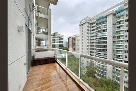 Varanda de apartamento à venda com 3 quartos, 135m² em Barra da Tijuca, Rio de Janeiro