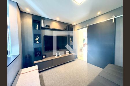 Sala de TV de casa à venda com 4 quartos, 318m² em Engordadouro, Jundiaí