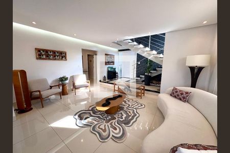 Sala de casa à venda com 4 quartos, 318m² em Engordadouro, Jundiaí