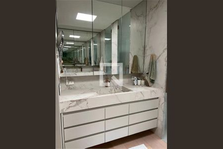 Casa à venda com 3 quartos, 800m² em Jardim Guedala, São Paulo