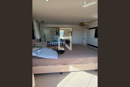 Suíte de apartamento para alugar com 3 quartos, 135m² em Kobrasol, São José