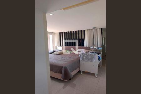 Suíte de apartamento para alugar com 3 quartos, 135m² em Kobrasol, São José