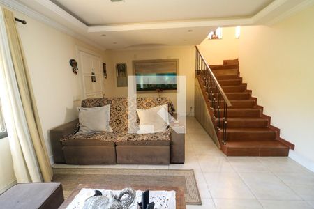 Sala de casa para alugar com 3 quartos, 308m² em Partenon, Porto Alegre