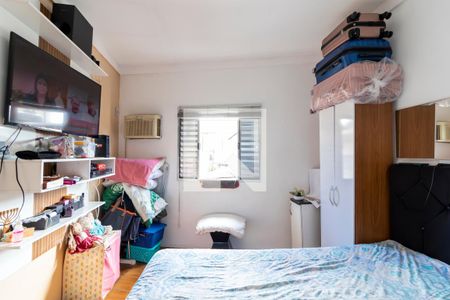 Quarto de casa à venda com 3 quartos, 182m² em Vila Hebe, São Paulo