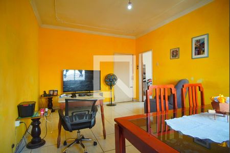 Sala de casa à venda com 3 quartos, 300m² em Humaitá, Porto Alegre