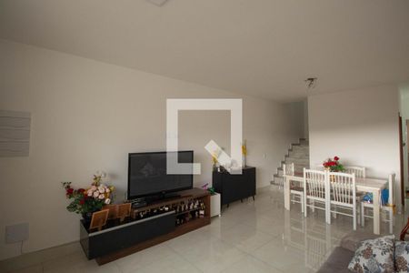 Sala de casa à venda com 3 quartos, 180m² em Vila Medeiros, São Paulo