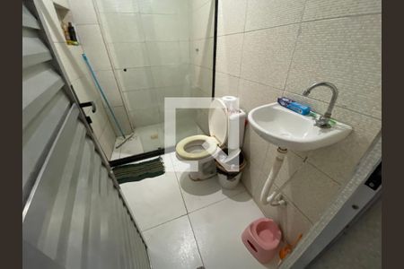 Banheiro de casa para alugar com 1 quarto, 49m² em Pau Miúdo, Salvador