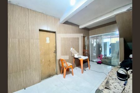 Sala de casa para alugar com 1 quarto, 49m² em Pau Miúdo, Salvador