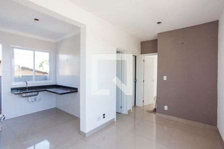 Sala de apartamento para alugar com 2 quartos, 54m² em Nova Uberlândia, Uberlândia