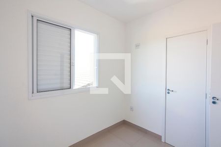 Quarto de apartamento para alugar com 2 quartos, 54m² em Nova Uberlândia, Uberlândia