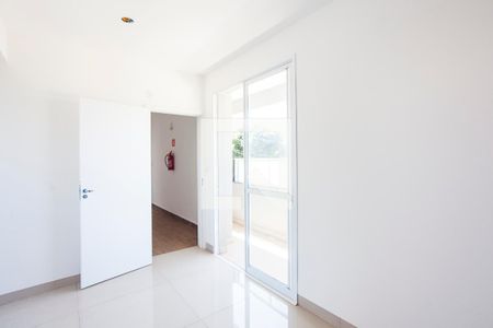 Sala de apartamento para alugar com 2 quartos, 54m² em Nova Uberlândia, Uberlândia