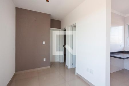 Sala de apartamento para alugar com 2 quartos, 54m² em Nova Uberlândia, Uberlândia