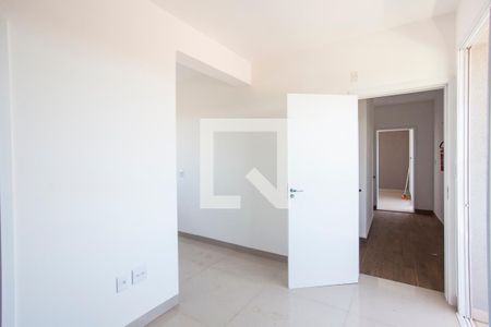 Sala de apartamento para alugar com 2 quartos, 54m² em Nova Uberlândia, Uberlândia