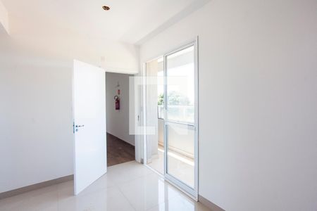 Sala de apartamento para alugar com 2 quartos, 54m² em Nova Uberlândia, Uberlândia