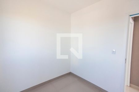 Quarto de apartamento para alugar com 2 quartos, 54m² em Nova Uberlândia, Uberlândia