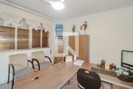 Escritório de casa à venda com 3 quartos, 150m² em São Sebastião, Porto Alegre