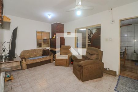 Sala de casa à venda com 3 quartos, 150m² em São Sebastião, Porto Alegre