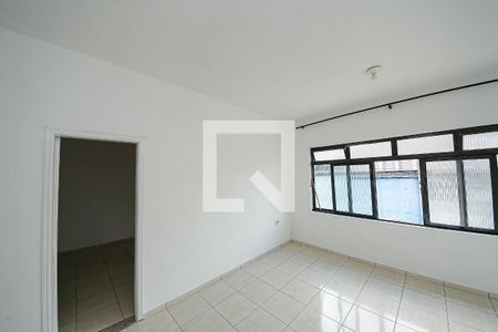 Sala de casa à venda com 7 quartos, 210m² em Vila Ivone, São Paulo