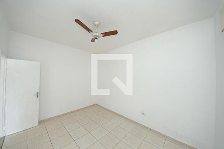 Quarto 1 de casa à venda com 7 quartos, 210m² em Vila Ivone, São Paulo