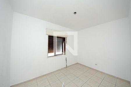 Quarto 2 de casa à venda com 7 quartos, 210m² em Vila Ivone, São Paulo