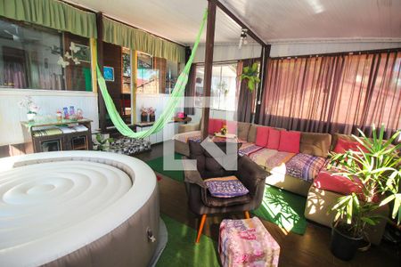 Sala 2 de casa à venda com 2 quartos, 100m² em Vila Assunção, Porto Alegre