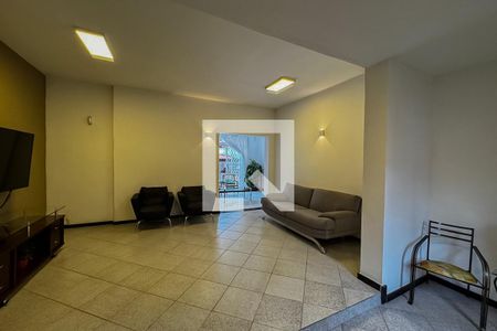 Sala de casa à venda com 3 quartos, 360m² em Esplanada, Belo Horizonte
