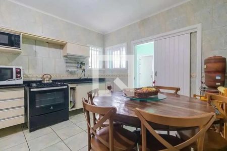 Cozinha de casa à venda com 4 quartos, 330m² em Espírito Santo, Porto Alegre