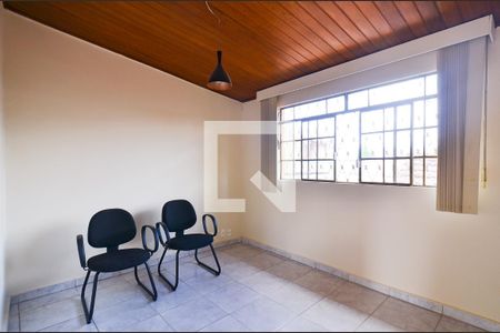 Escritório de casa para alugar com 5 quartos, 400m² em Sagrada Família, Belo Horizonte