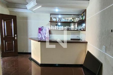 Saleta de casa de condomínio para alugar com 5 quartos, 722m² em Taquara, Rio de Janeiro