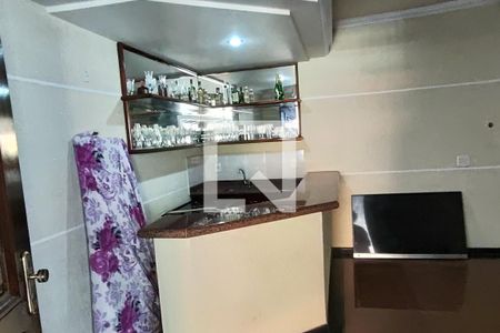 Saleta de casa de condomínio para alugar com 5 quartos, 722m² em Taquara, Rio de Janeiro