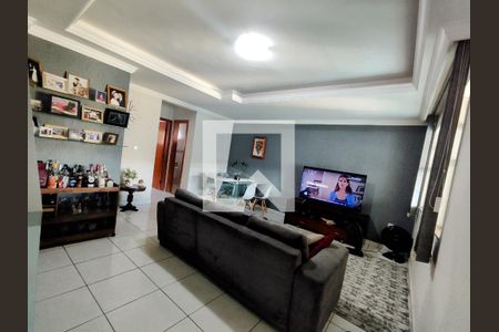 Sala de casa à venda com 3 quartos, 190m² em Arvoredo Ii, Contagem