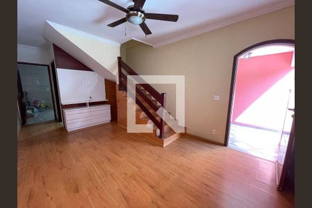 Sala de casa para alugar com 2 quartos, 150m² em Raposo Tavares, São Paulo