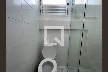 Banheiro de apartamento à venda com 1 quarto, 27m² em Vila Polopoli, São Paulo