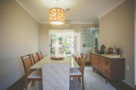 Sala de casa de condomínio à venda com 3 quartos, 135m² em Mirandópolis, São Paulo