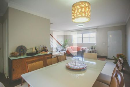 Sala de casa de condomínio à venda com 3 quartos, 135m² em Mirandópolis, São Paulo