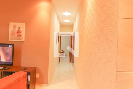 Corredor de casa à venda com 3 quartos, 200m² em Vila de Vecchi, Jundiaí