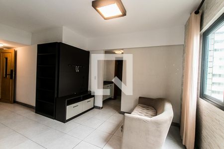 Sala de apartamento para alugar com 1 quarto, 55m² em Jardim Armação, Salvador