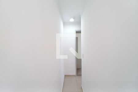 Corredor de apartamento à venda com 2 quartos, 47m² em Vila Carminha, Campinas