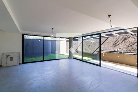 Sala de casa de condomínio à venda com 3 quartos, 209m² em Cidade Jardim, São Paulo