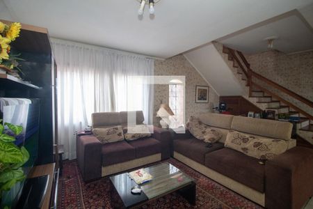 Sala de casa à venda com 3 quartos, 136m² em Guarujá, Porto Alegre