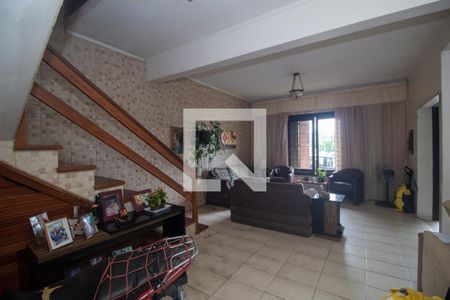 Sala de casa à venda com 3 quartos, 136m² em Guarujá, Porto Alegre