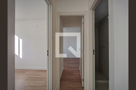 Corredor de apartamento para alugar com 2 quartos, 45m² em Santo Cristo, Rio de Janeiro