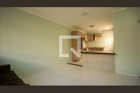 Sala de casa de condomínio à venda com 2 quartos, 90m² em Parque dos Bancarios, São Paulo