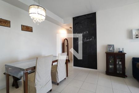 Sala de apartamento para alugar com 3 quartos, 73m² em Camorim, Rio de Janeiro